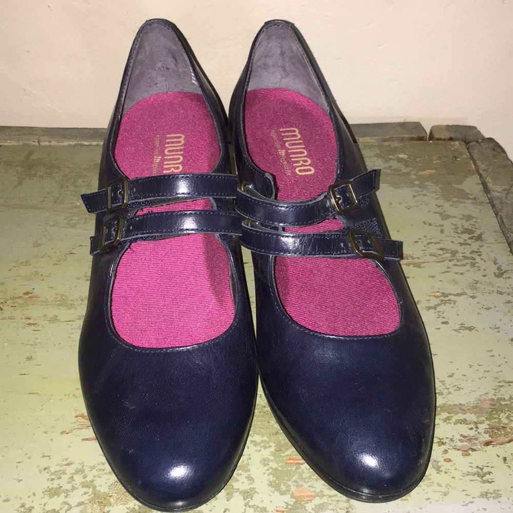 NWOT Munro Mary Jane Heels